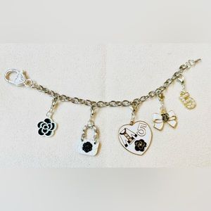 NWT HANDMADE ROLO CHAIN BRACELET WITH CHARMS